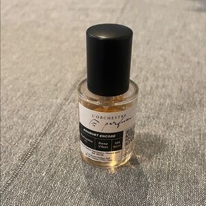 L’Orchestre perfume, bouquet encore (scent)